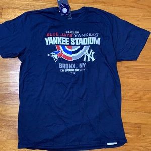 Yankees t-shirt